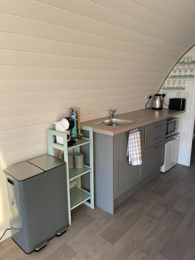 Gaoth Na Mara Pod Apartment Doolin Exterior photo